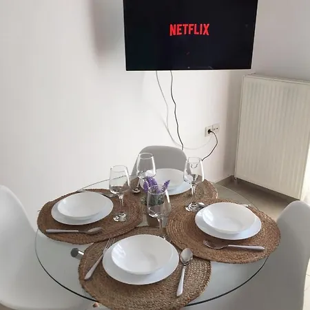 Minimal Center * Cavala